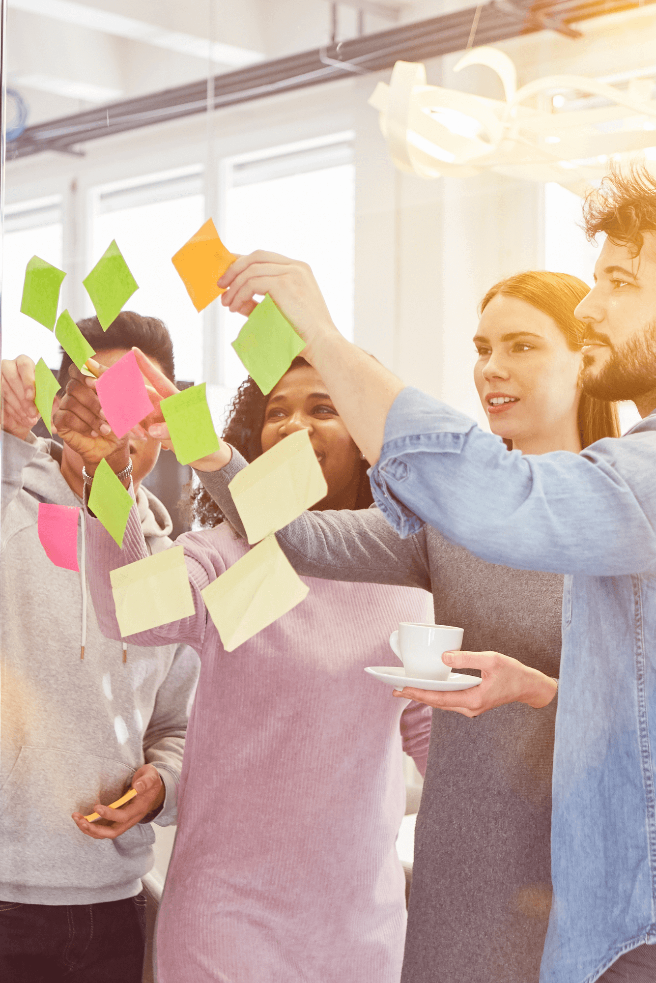 Maßgeschneiderte Workshops für jedes Team – Kreative Brainstorming-Sitzung